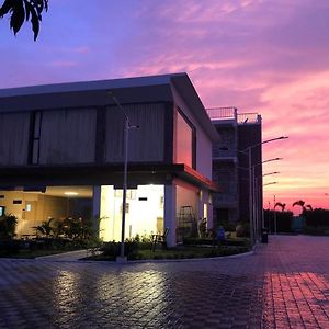 Carina Retreat Resort